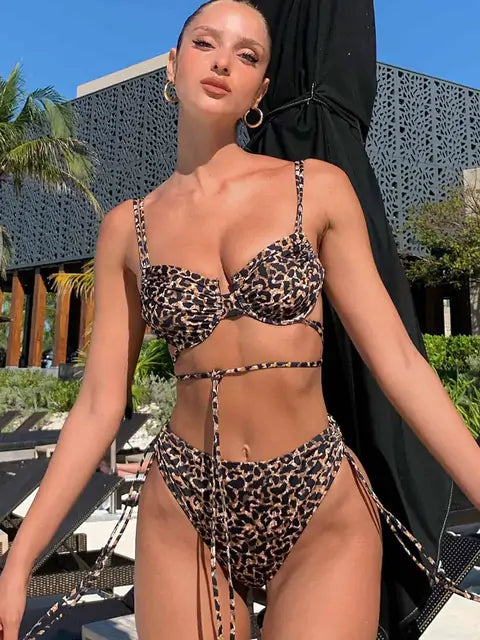 Conjunto de bikini de doble cara con triángulo sexy